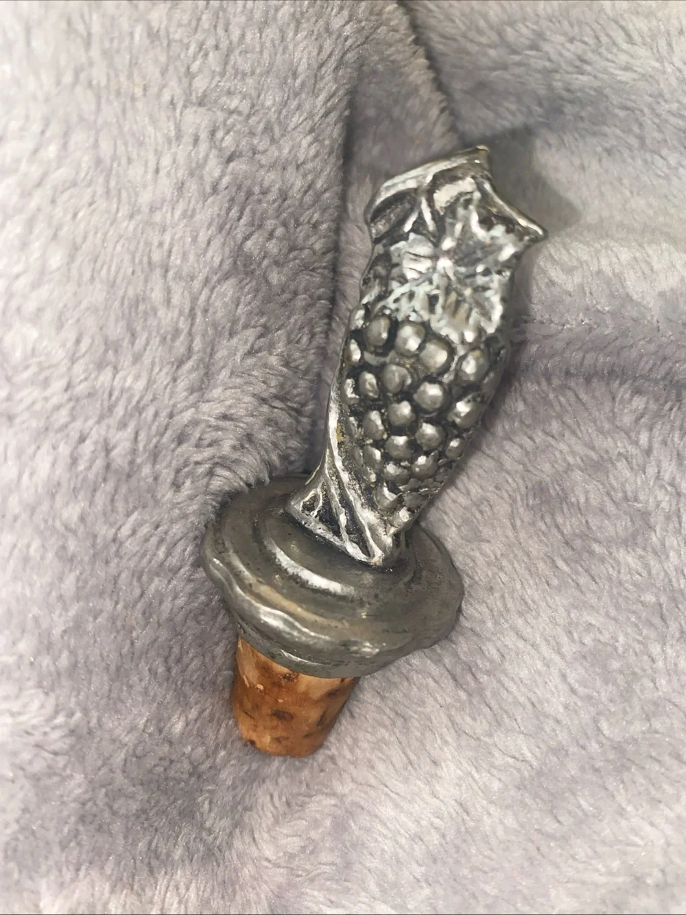 Vintage‎ Grapevine Wine Bottle Stopper Silver Tone Metal Cork Unmarked